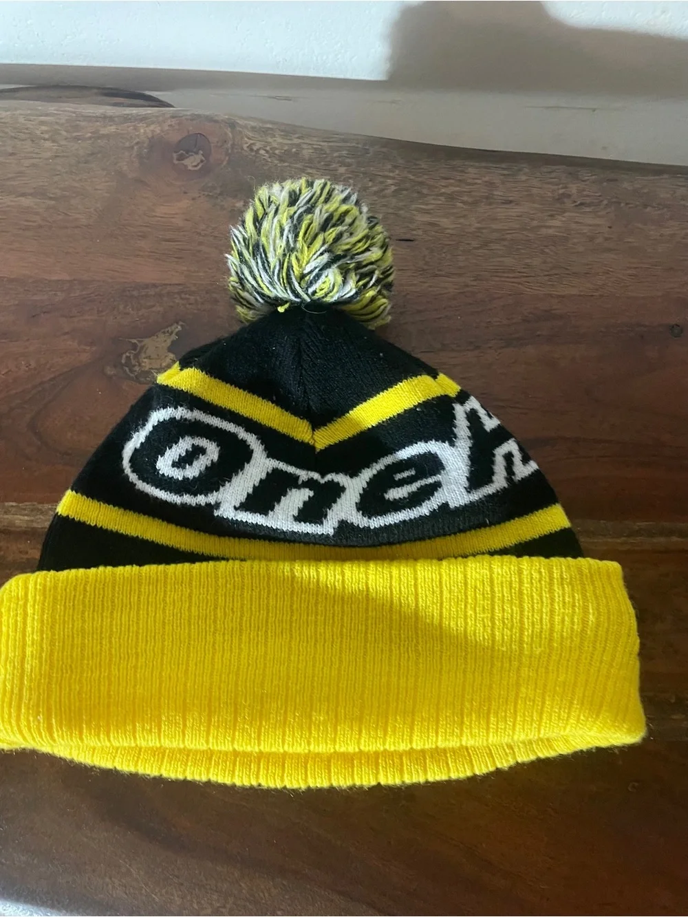 OneHockey Black Yellow Pom Pom Beanie Unisex Hockey Winter Hat